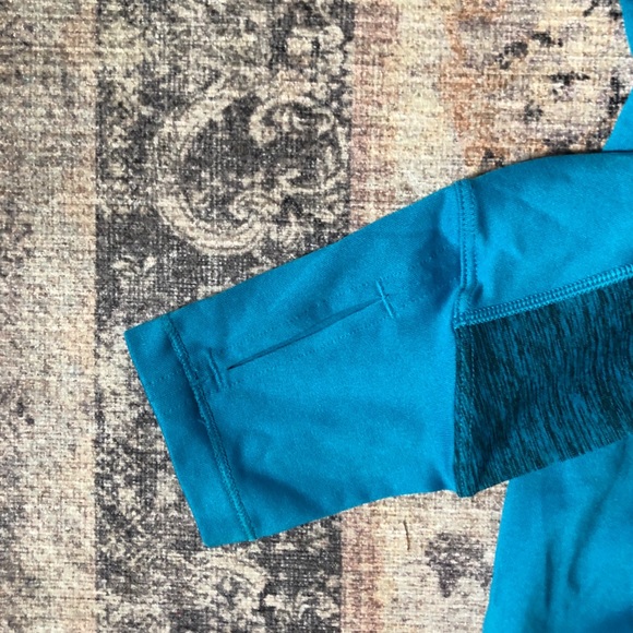 Reebok Long Sleeve Spandex Shirt with Thumb Holes - Picture 5 of 7